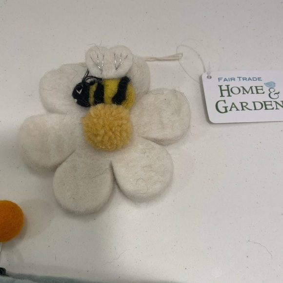 Handcrafted Felted Wallet with Butterfly and Flower with Bumblebee - Picture 4 of 8